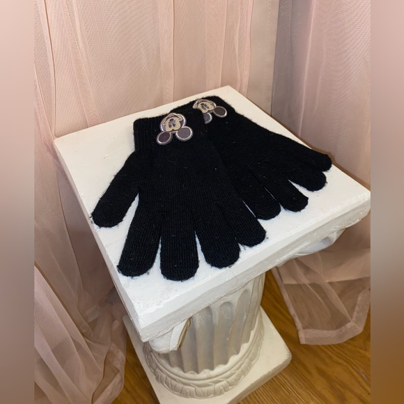 Official Disney White original Mickey Mouse embroidered Vintage Gloves 1990! - Picture 7 of 7